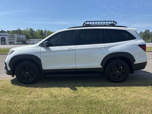 Used 2022 Honda Pilot TrailSport image 6