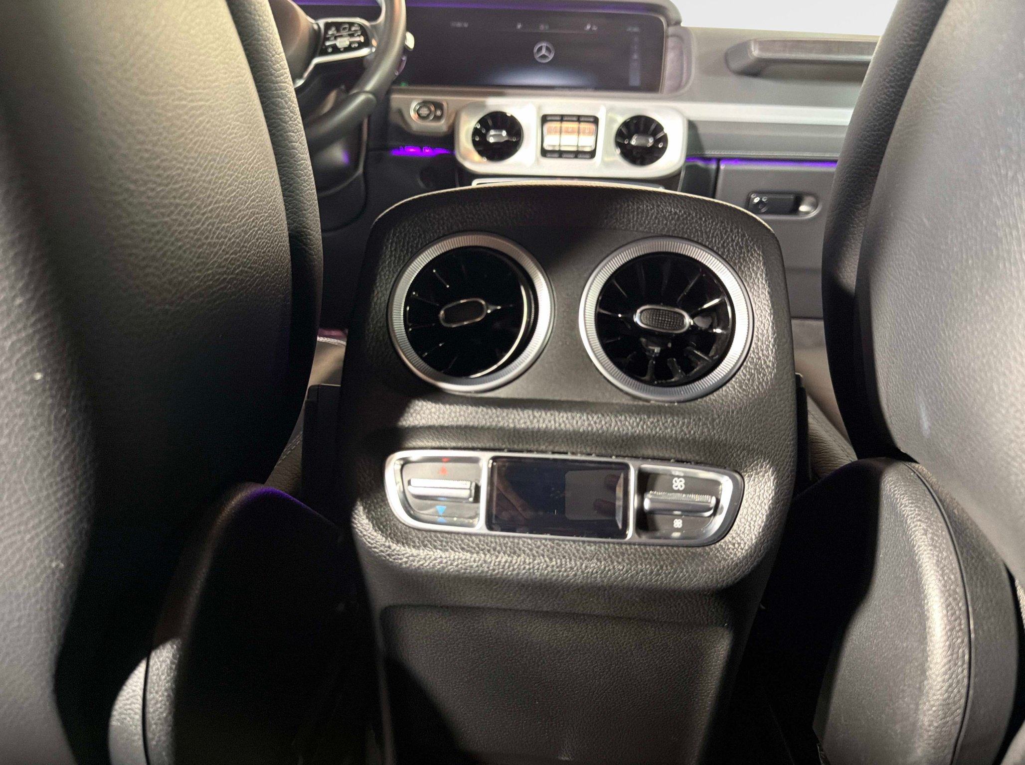 Used 2022 Mercedes-Benz G 550 image 32