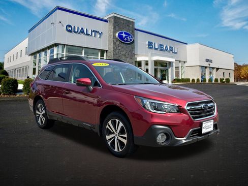 Used 2019 Subaru Outback 2.5i Limited AWD/4WD image 5