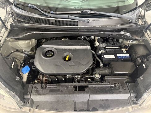 Used 2017 Kia Soul + FWD image 25