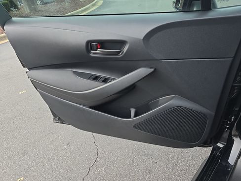 Used 2023 Toyota Corolla LE image 26