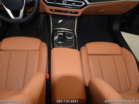 Used 2024 BMW 330i Sedan w/ Convenience Package image 19