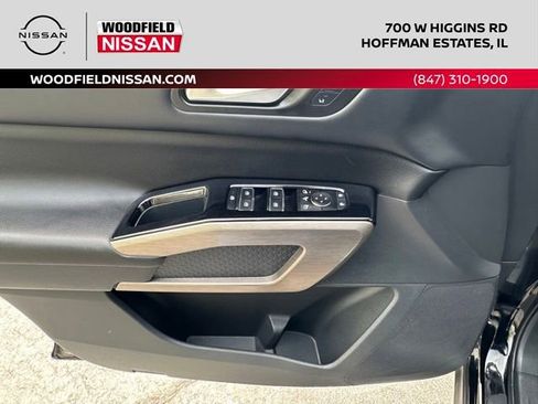 Certified 2023 Nissan Pathfinder Platinum AWD/4WD image 18