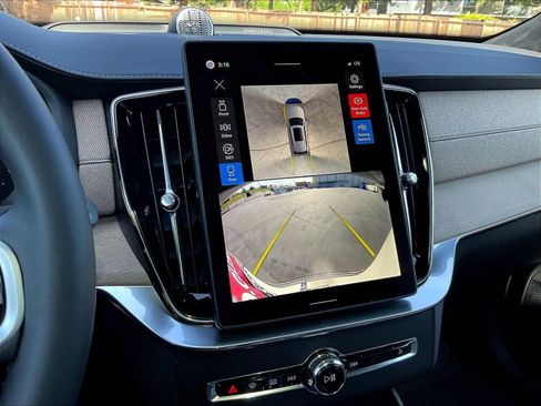 New 2026 Volvo XC90 T8 Ultra w/ Lounge Package image 20