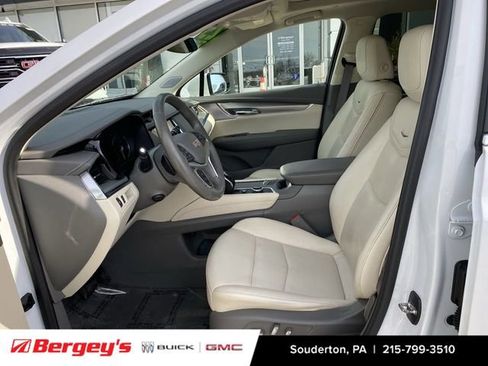 Used 2023 Cadillac XT5 Premium Luxury image 22