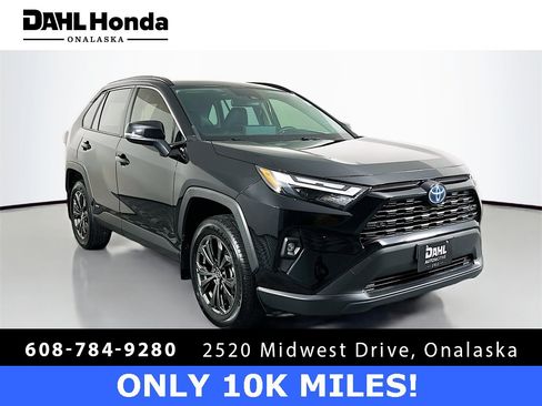 Used 2024 Toyota RAV4 XLE Premium image 1