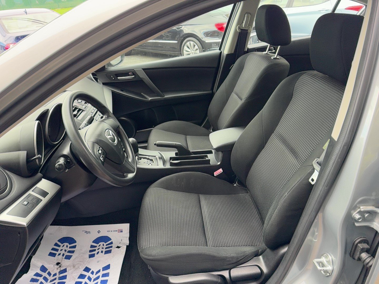 Used 2012 MAZDA MAZDA3 i Sport FWD image 6