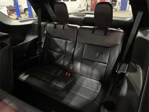 Used 2021 Ford Explorer Platinum image 29