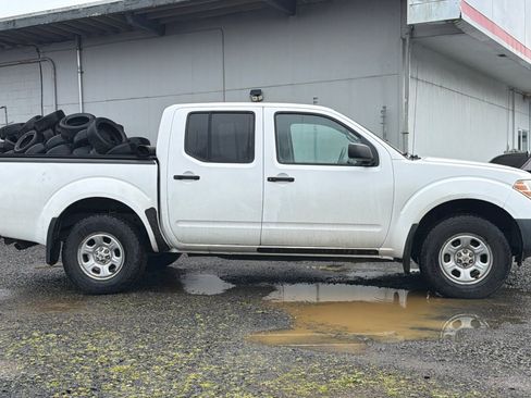 Used 2012 Nissan Frontier S image 3