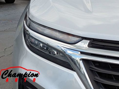 Used 2022 Chevrolet Equinox LS AWD/4WD image 11