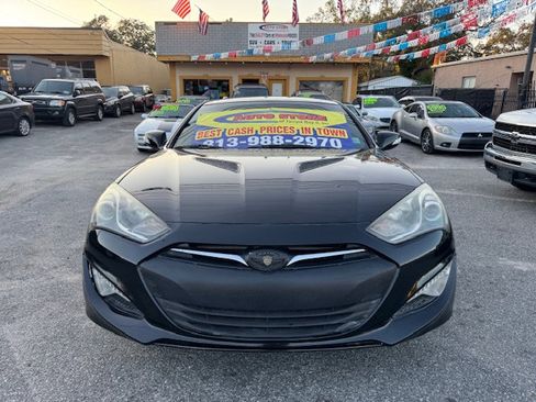 Used 2015 Hyundai Genesis 3.8 image 2