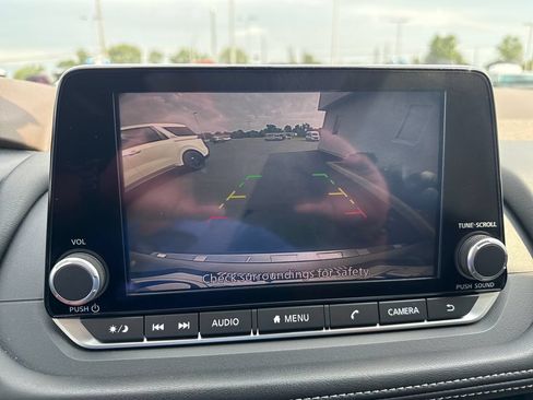 Used 2023 Nissan Rogue SV w/ SV Premium B Package AWD/4WD image 18