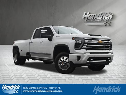 Used 2025 Chevrolet Silverado 3500 High Country w/ High Country Premium Package image 1
