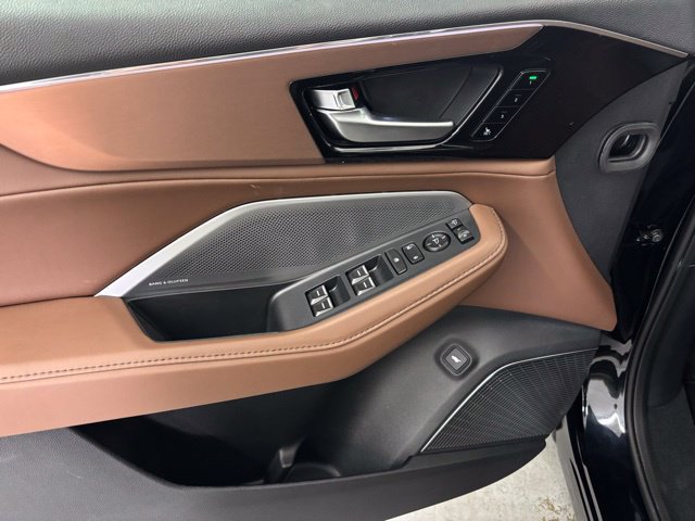 Used 2026 Acura MDX w/ Technology Package FWD image 12