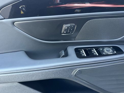 New 2026 Lincoln Nautilus Premier w/ Jet Appearance Package image 10