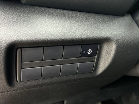 Used 2023 Nissan Kicks SR w/ SR Premium Package FWD image 13