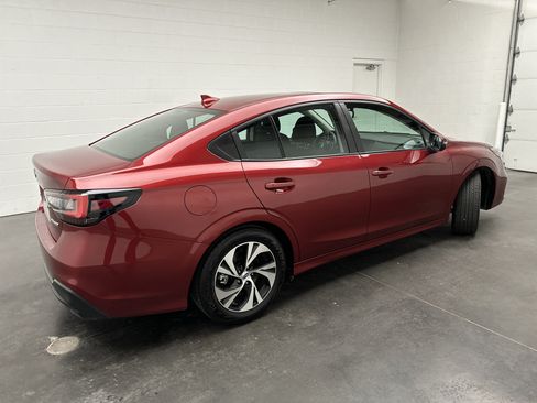 Used 2025 Subaru Legacy Premium AWD/4WD image 8