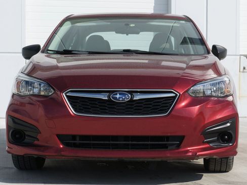 Used 2019 Subaru Impreza 2.0i image 4