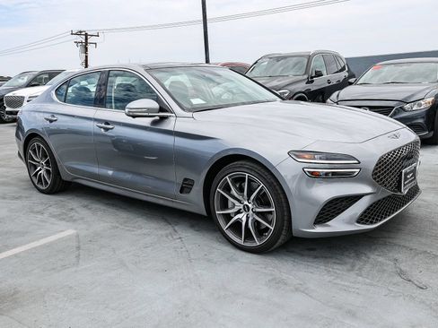 Used 2026 Genesis G70 2.5T Prestige RWD image 3