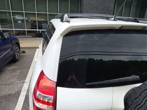 Used 2011 Toyota RAV4 4WD w/ Upgrade Value Pkg image 7