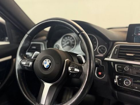 Used 2017 BMW 330e RWD image 18