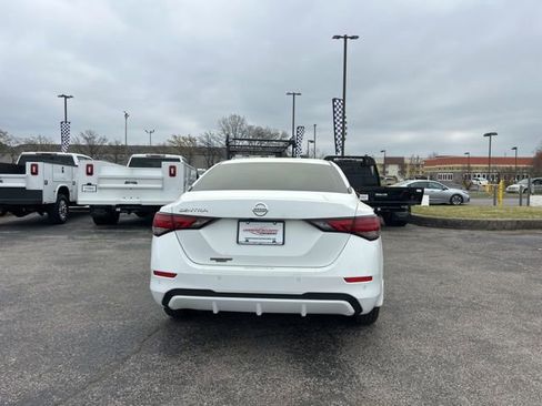 Used 2022 Nissan Sentra S w/ Trunk Package image 4