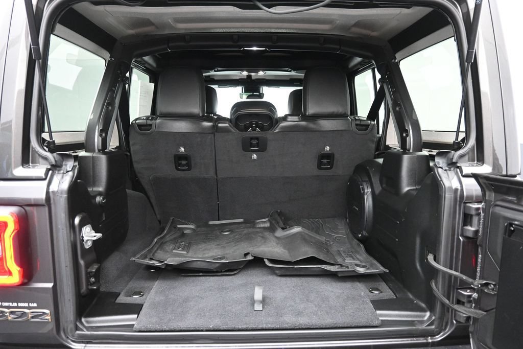 Used 2021 Jeep Wrangler Unlimited Rubicon w/ Dual Top Group AWD/4WD image 31