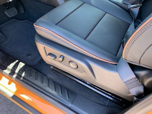 New 2026 GMC Canyon AT4 w/ AT4 Premium Package image 14