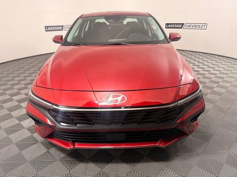Used 2025 Hyundai Elantra SEL FWD image 10