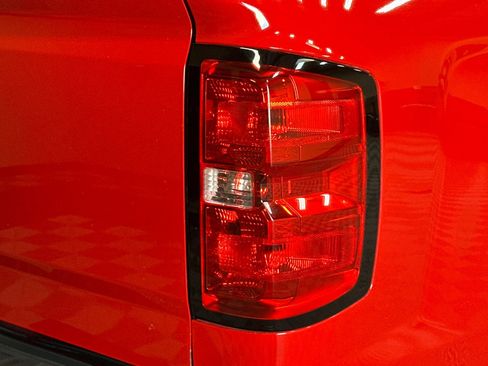 Used 2018 Chevrolet Silverado 1500 Custom w/ Custom Value Package image 43