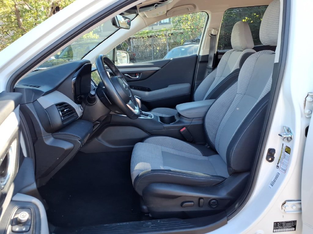 Used 2023 Subaru Outback Premium AWD/4WD image 16