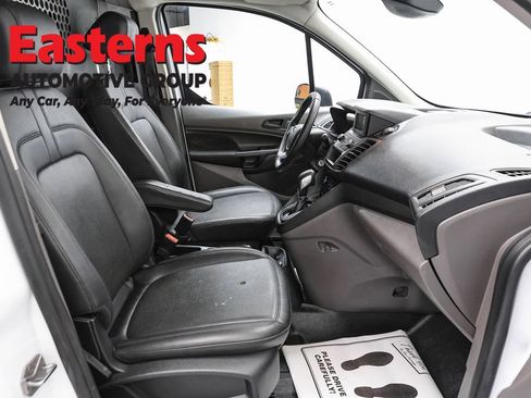 Used 2019 Ford Transit Connect XL FWD image 25