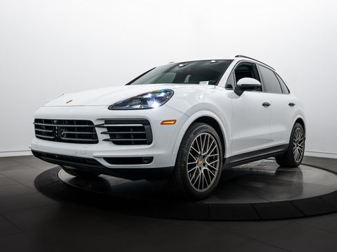 Certified 2023 Porsche Cayenne S Platinum image 1
