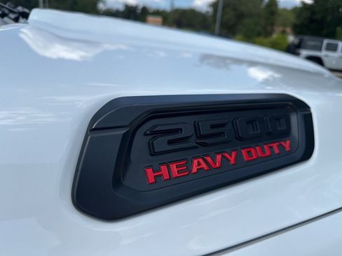 Used 2022 RAM 2500 Laramie w/ Night Edition image 11