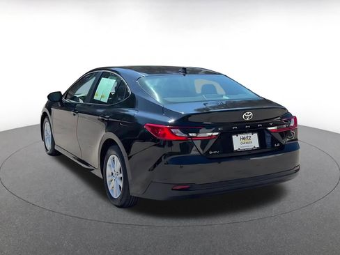 Used 2025 Toyota Camry LE FWD image 11