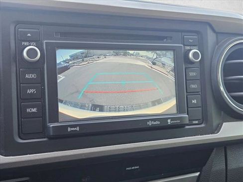 Used 2019 Toyota Tacoma SR5 AWD/4WD image 14