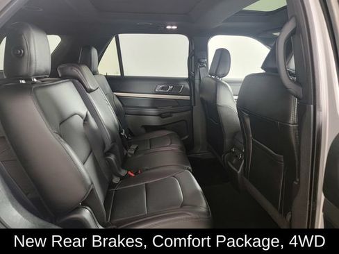 Used 2018 Ford Explorer XLT w/ Equipment Group 202A AWD/4WD image 17