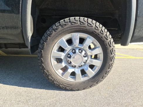 Used 2019 GMC Sierra 2500 Denali w/ Duramax Plus Package image 8