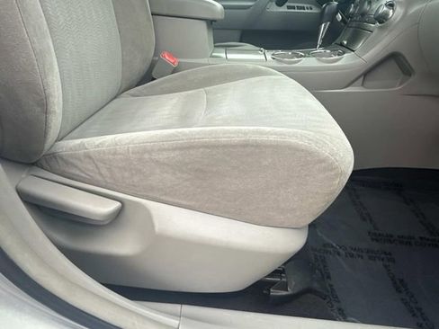 Used 2011 Toyota Highlander 2WD image 17