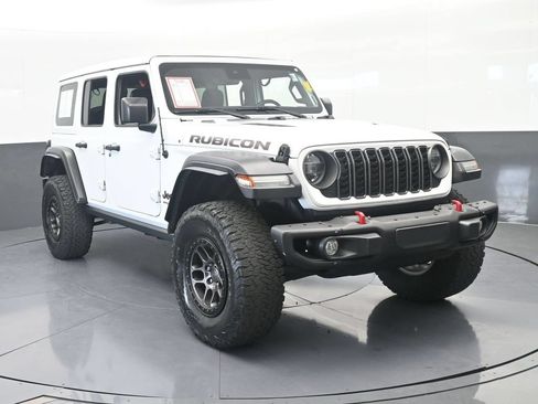 Used 2022 Jeep Wrangler Unlimited Rubicon w/ Xtreme Recon 35" Tire Package AWD/4WD image 9