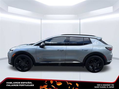 Certified 2024 Chevrolet Equinox EV RS FWD image 2