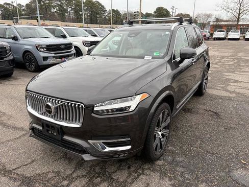 Used 2023 Volvo XC90 B6 Ultimate w/ Protection Package image 1