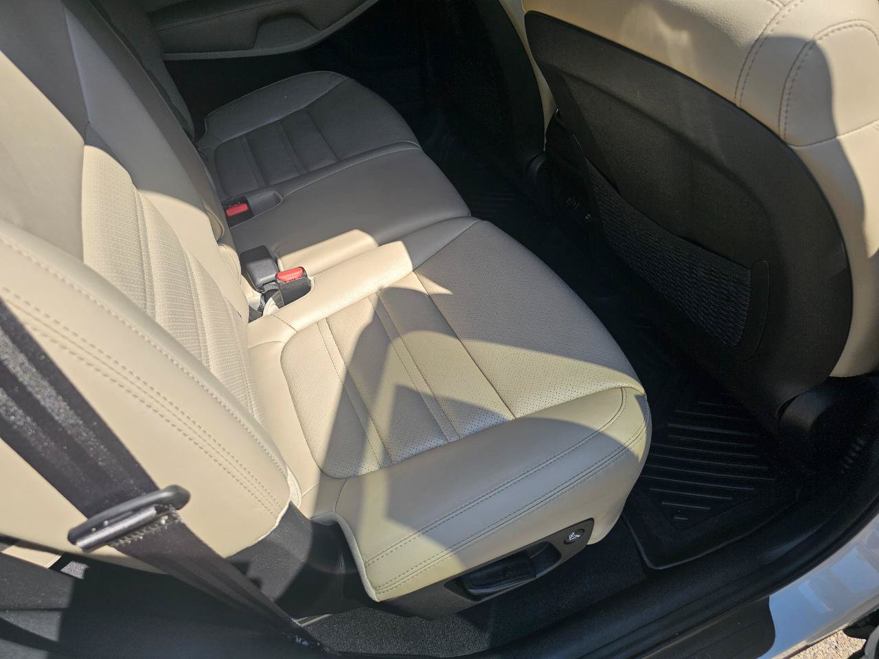 Used 2020 Kia Sorento EX FWD image 18