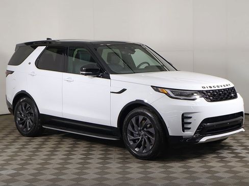 Used 2023 Land Rover Discovery S R-Dynamic image 2