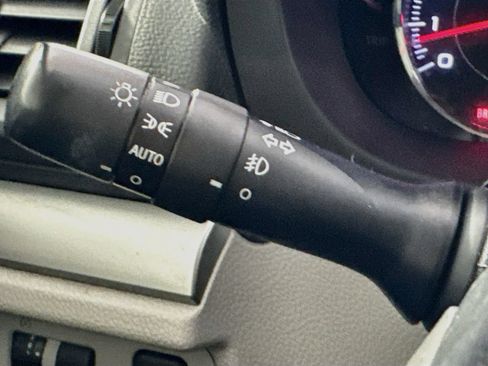 Used 2015 Subaru Forester 2.5i Touring w/ Eyesight & Navigation System AWD/4WD image 12