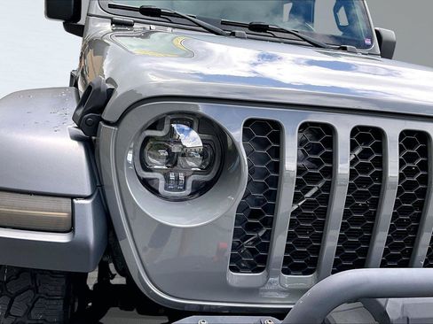Used 2021 Jeep Gladiator Sport AWD/4WD image 30