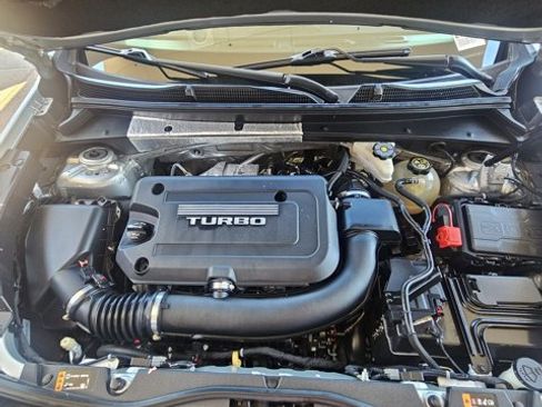 Used 2019 Cadillac XT4 Sport image 11