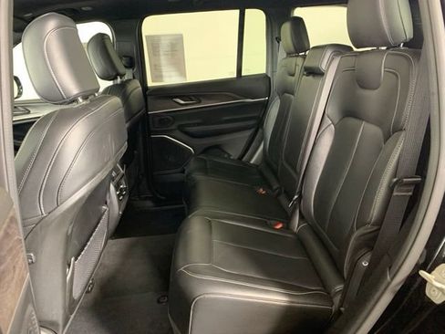 Used 2024 Jeep Grand Cherokee Limited 4xe AWD/4WD image 9