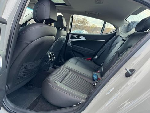 New 2026 Genesis G70 2.5T Prestige image 7