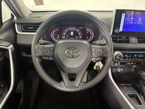 Used 2023 Toyota RAV4 LE image 17